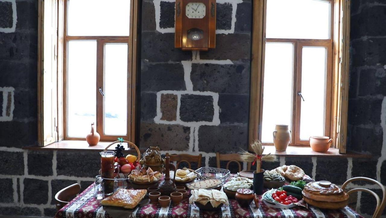 غيومري Guesthouse Emma المظهر الخارجي الصورة
